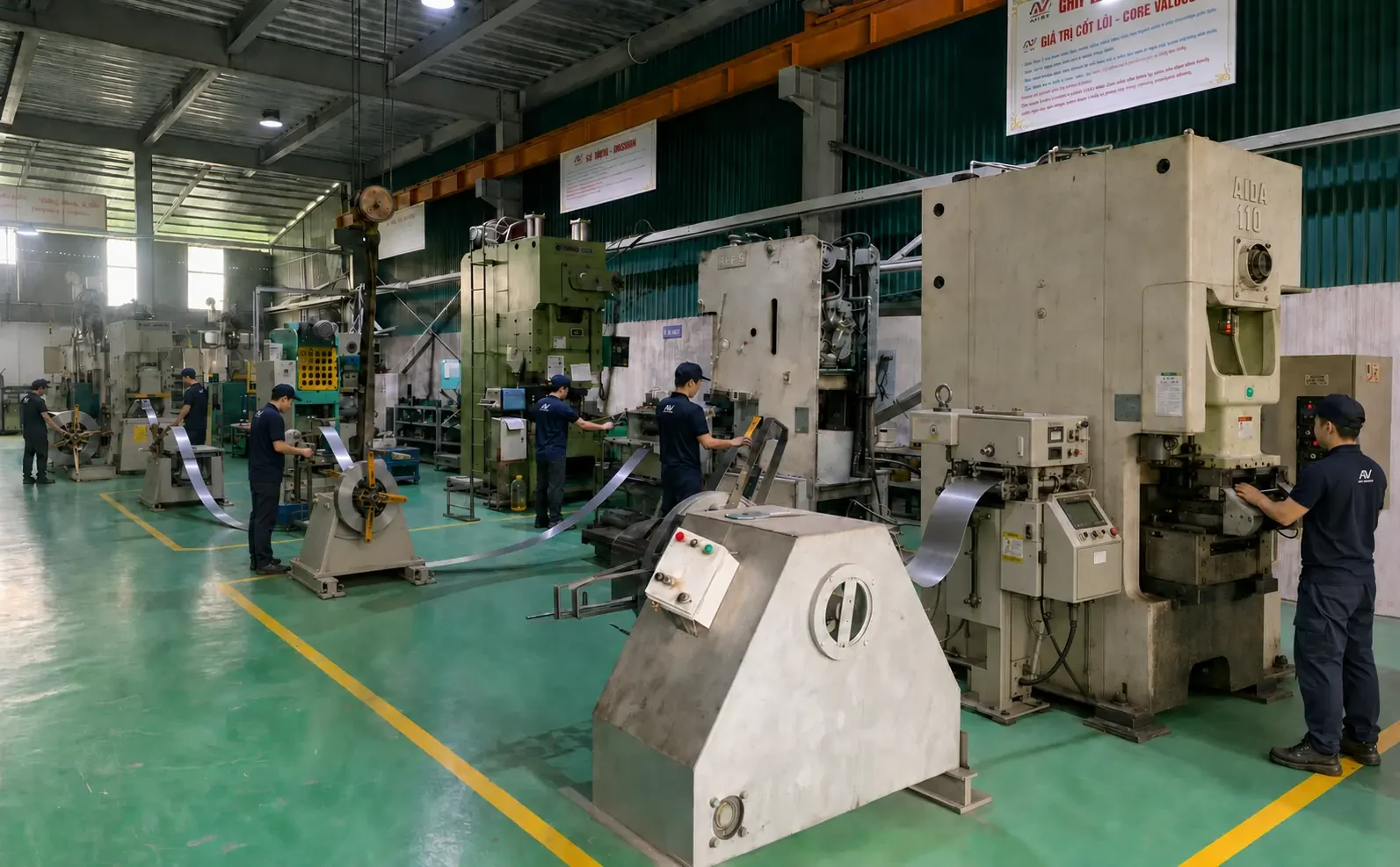 Dây chuyền dập kim loại tại nhà máy An Việt